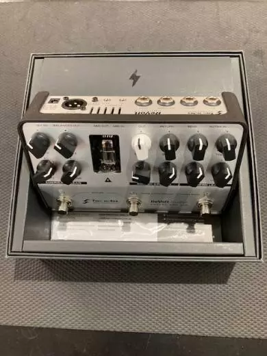 Two Notes - TNREVOLTG 2